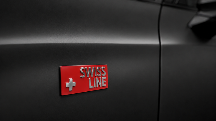 Individuelles 3D Emblem SWISS LINE mit Schweizerkreuz für AMAG – modellübergreifender Serieneinsatz