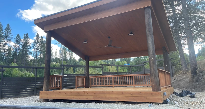 Mountain lodge wedding at The Lodge at Clear Creek