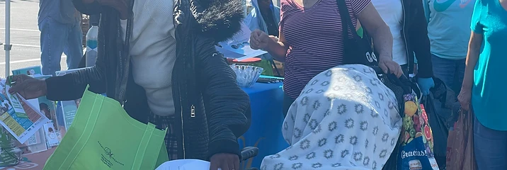 Hip Hop Helps Holidays community food and toy distribution