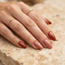Pose gel couleur terracotta — manucure Juvigny