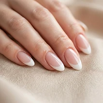 French manucure classique — onglerie Haute-Savoie