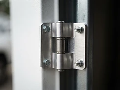 Aluminum Hinge macro