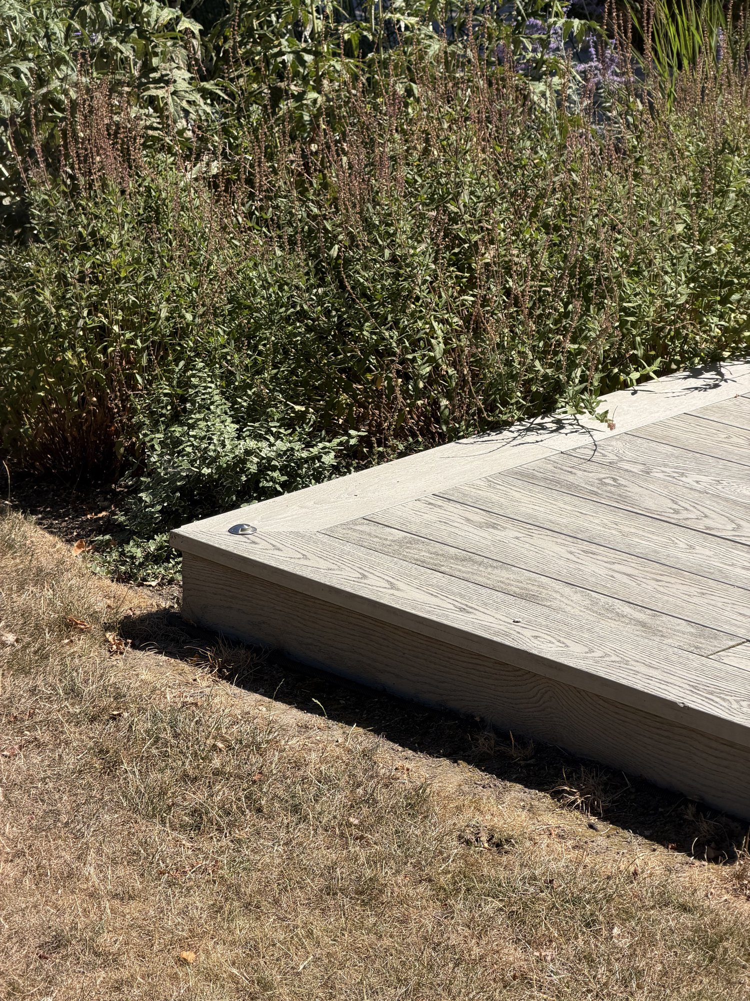 Deck edge and recessed light
