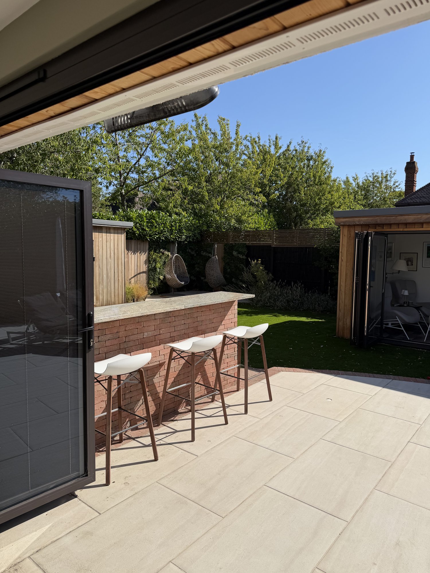 Outdoor Entertainment & Garden Retreat
