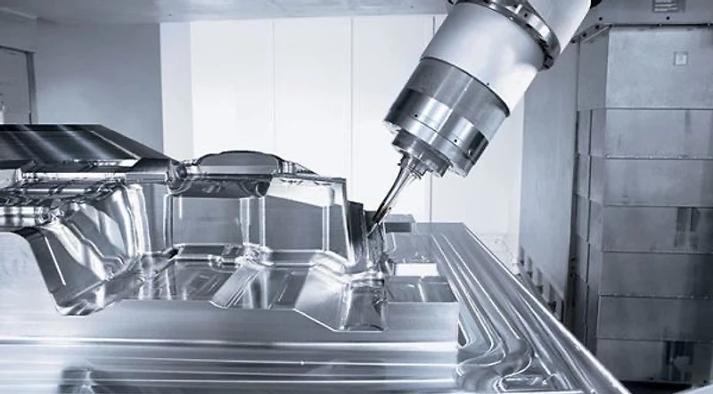 CNC-Fräsbearbeitung eines Aluminiumbauteils