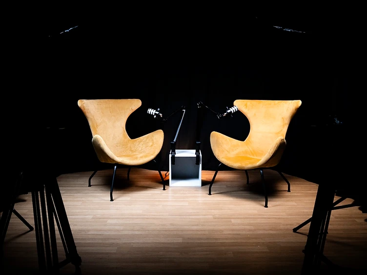 Estúdio de gravação de podcasts e videocasts da PixelStudio em Lisboa
