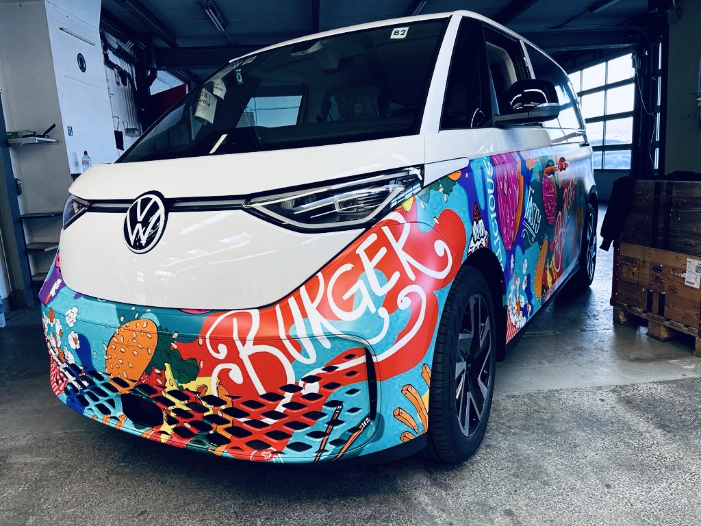 VW Multivan — Orange Bicolor & Multivan