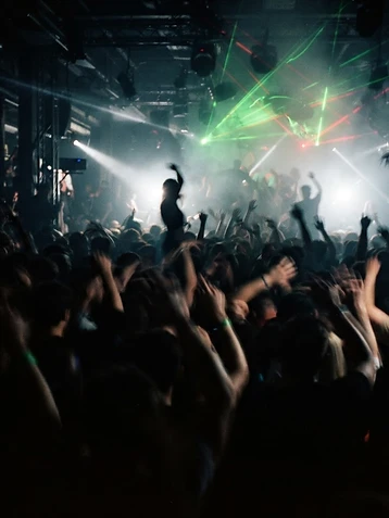 THE RETURN OF THE WAREHOUSE