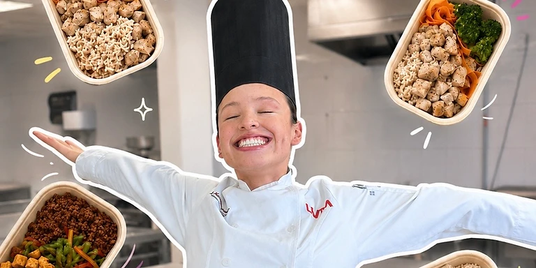 Regina, la chef de Bite Club, con los platillos de la semana