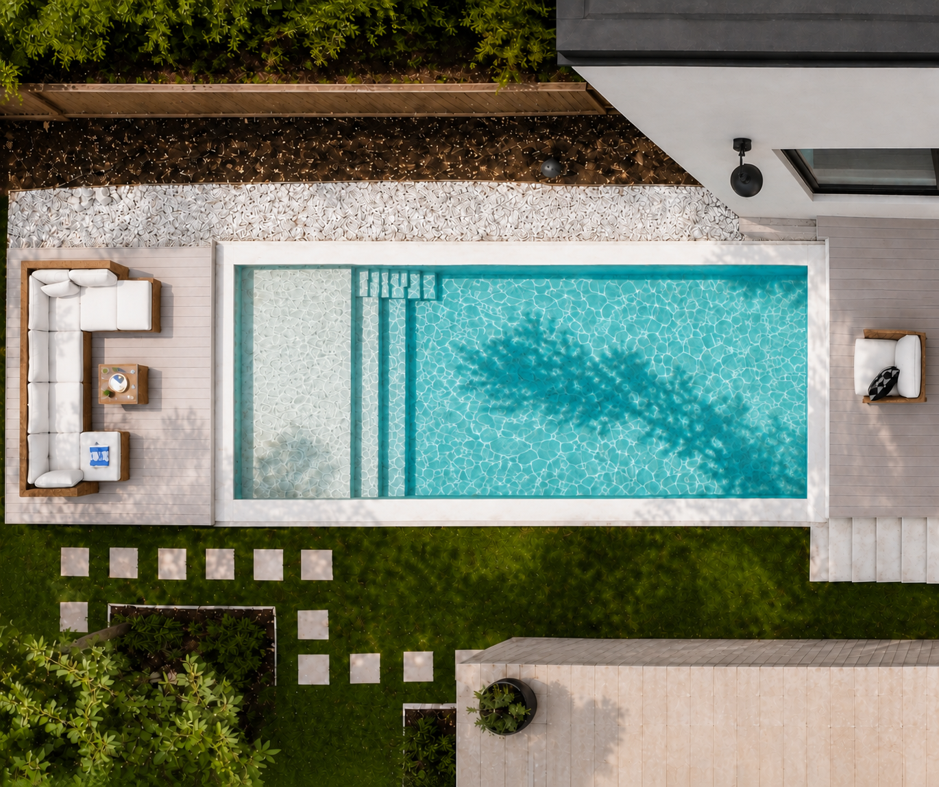Manhattan pool, 15' × 25'