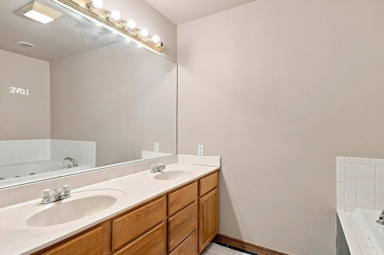 Featured FlexMLS Listing — photo 62