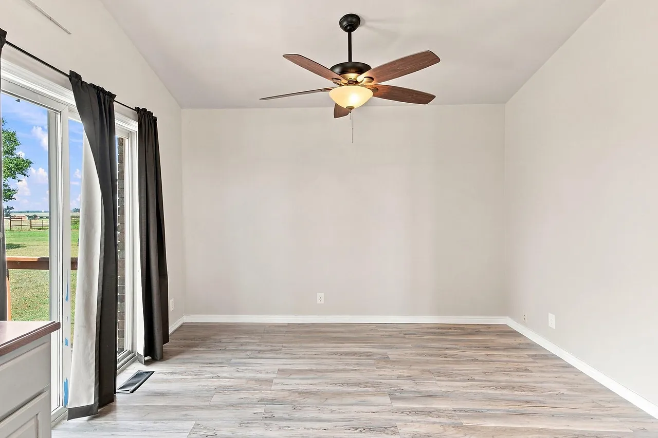 Featured FlexMLS Listing — photo 43