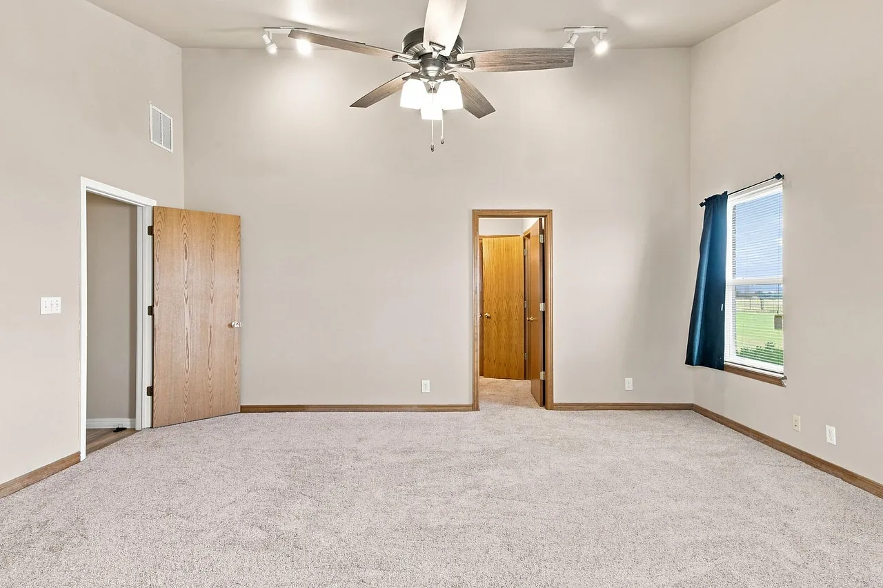 Featured FlexMLS Listing — photo 10