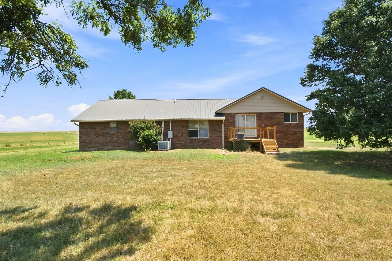 Featured FlexMLS Listing — photo 18