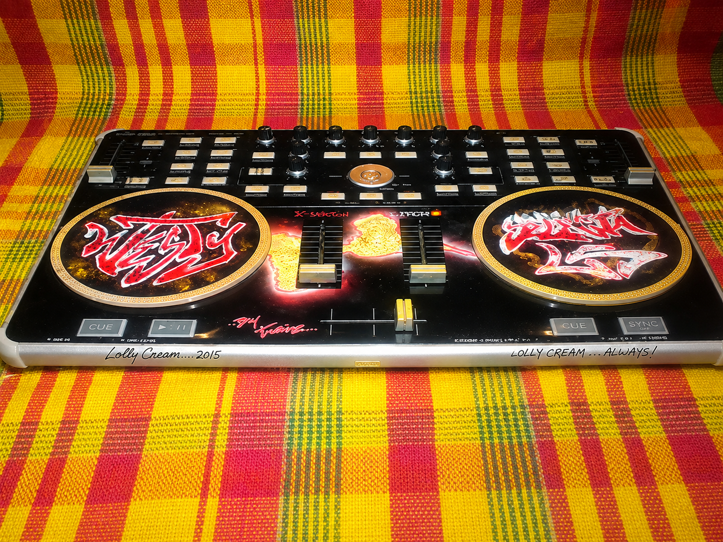 PLATINES DJ — CUSTOM GRAFFITI FADAART