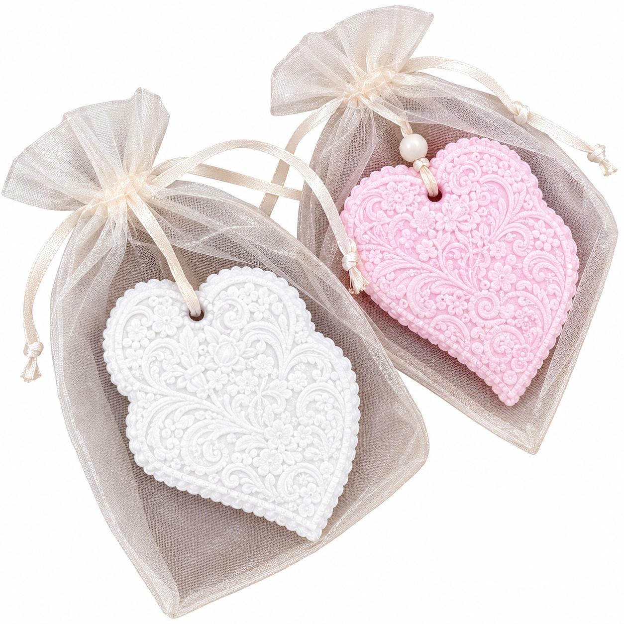 Corações de Gesso em Saquinho de Organza