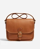 Leather handbag – studio shot generated by KEEPER