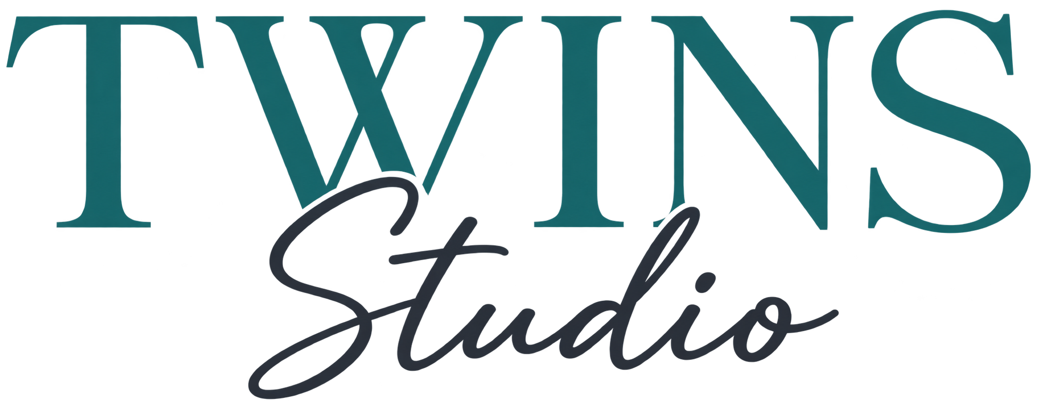 לוגו TWINS Studio — TWINS בטורקיז מעושן ו-Studio בכתב יד
