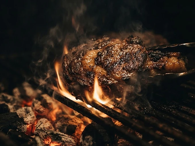 Hand-Cut, British & Irish Angus