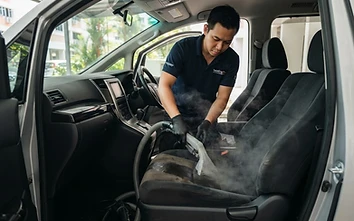 Steam Cleaning vs Deep Extraction: What's Best for Your Sofa?
