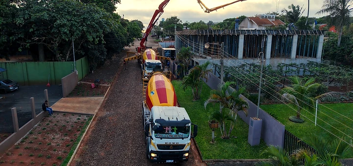 Bombeo al atardecer · Losa residencial — Alto Paraná