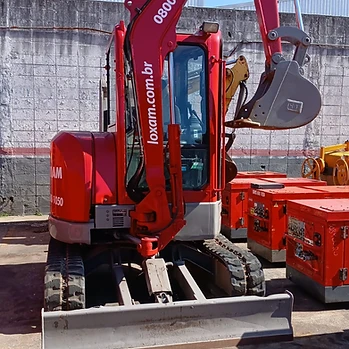 Mini escavadeira Loxam