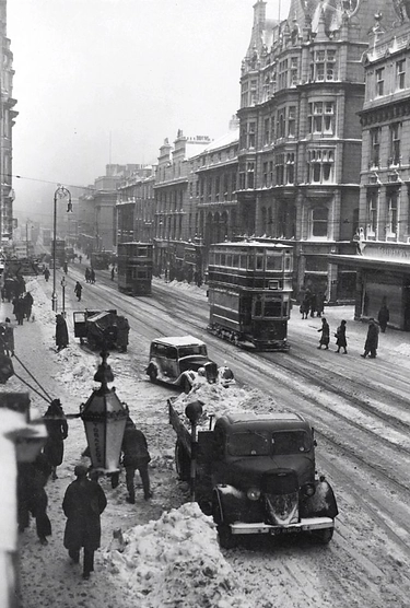 Esslemont & Macintosh, Union Street, Aberdeen, January 1942