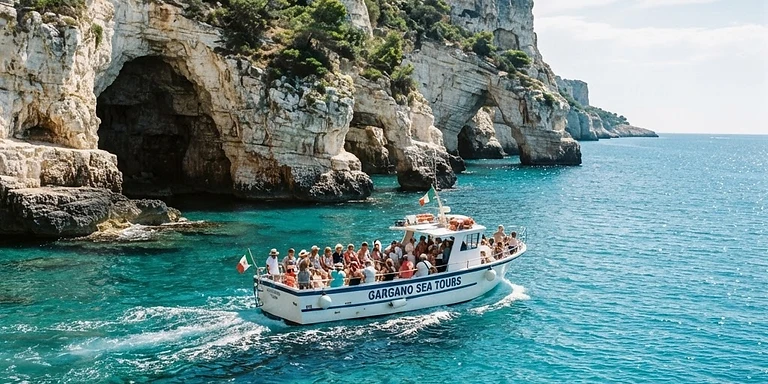 Tour in barca della costa del Gargano con Horus Lines