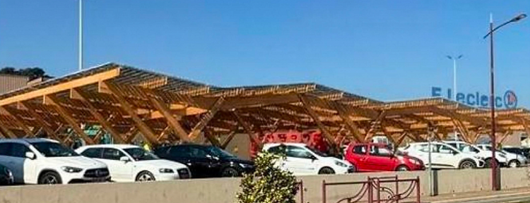 Ombrière photovoltaïque du Leclerc de Folelli
