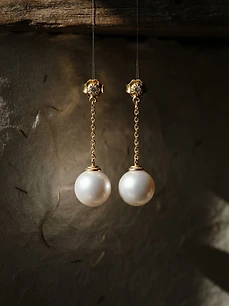 Nova Pearl Earrings