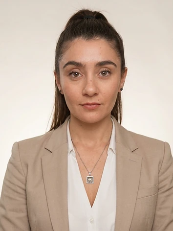Daniela Solís, asesora en prepagas y coberturas médicas en Argentina