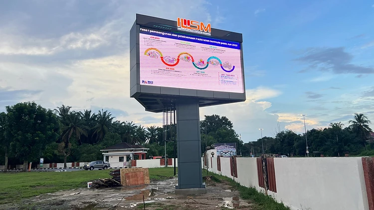 P4 V-Shaped Dual-Sided Outdoor LED Screen — ILSM Sungkai — Government in Sungkai
