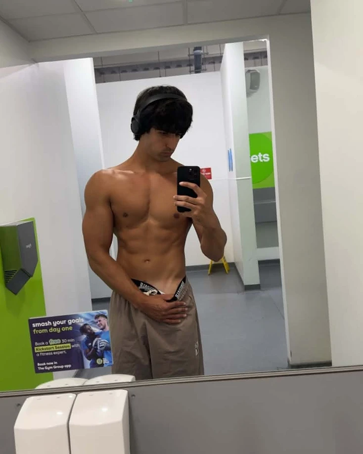 Gui Ribeiro, coach behind CoachedByGui — current physique