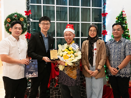 Official visit photo 1