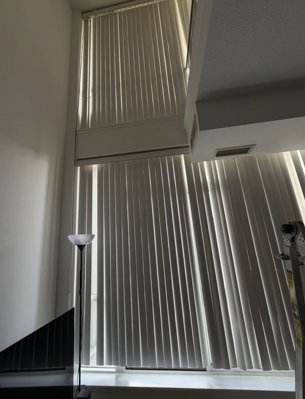 Two-story vertical blinds — White