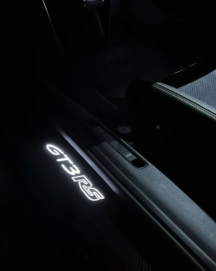Sfeerbeeld automotive — Lapis Group