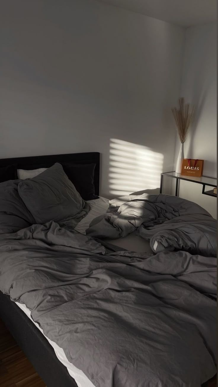 Bed linen change before clean