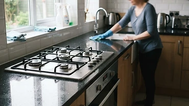 Deep Cleaning vs Regular Cleaning: What Is the Difference?