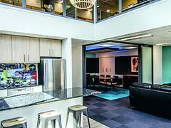 GYB Insurance Office 9