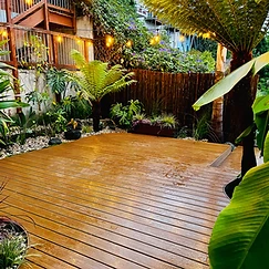 Lighted Tropical Deck