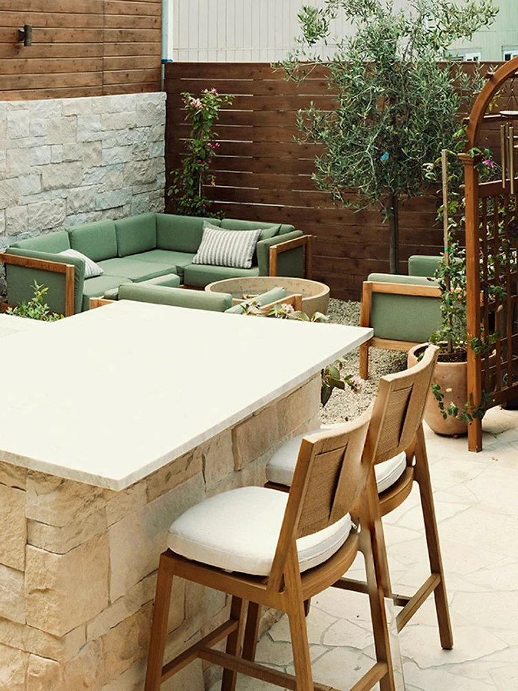 Golden & Co Landscapes — custom outdoor kitchen and patio
