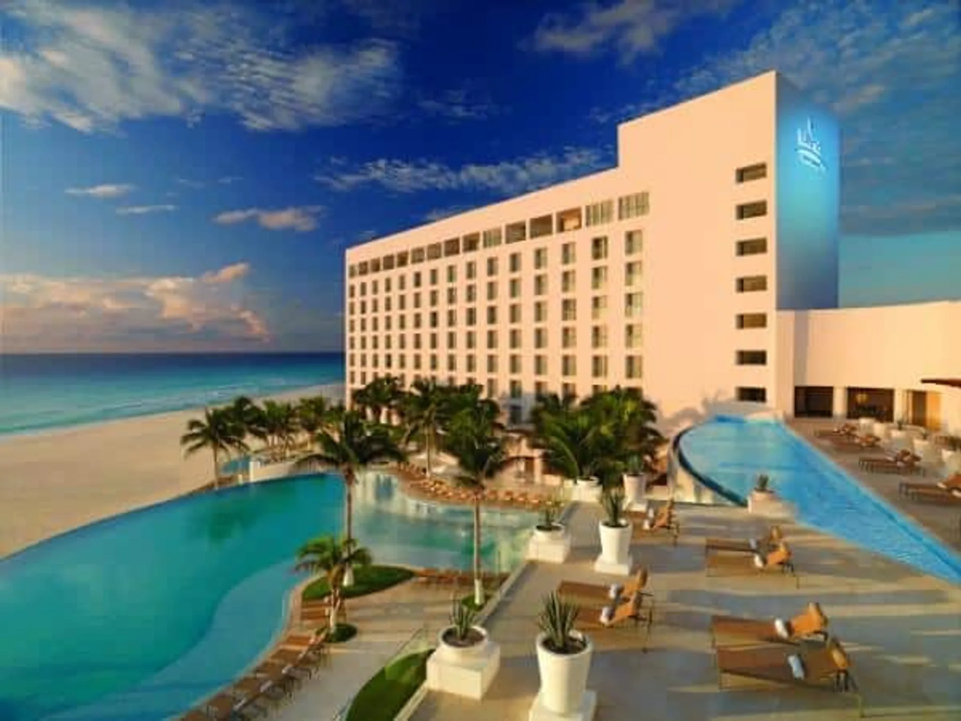 Le Blanc Spa Resort