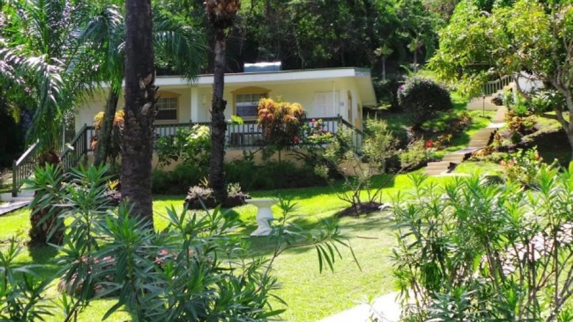 Blue Horizons Garden Resort