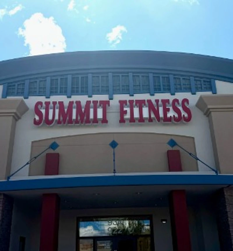 Summit Fitness storefront in Sierra Vista