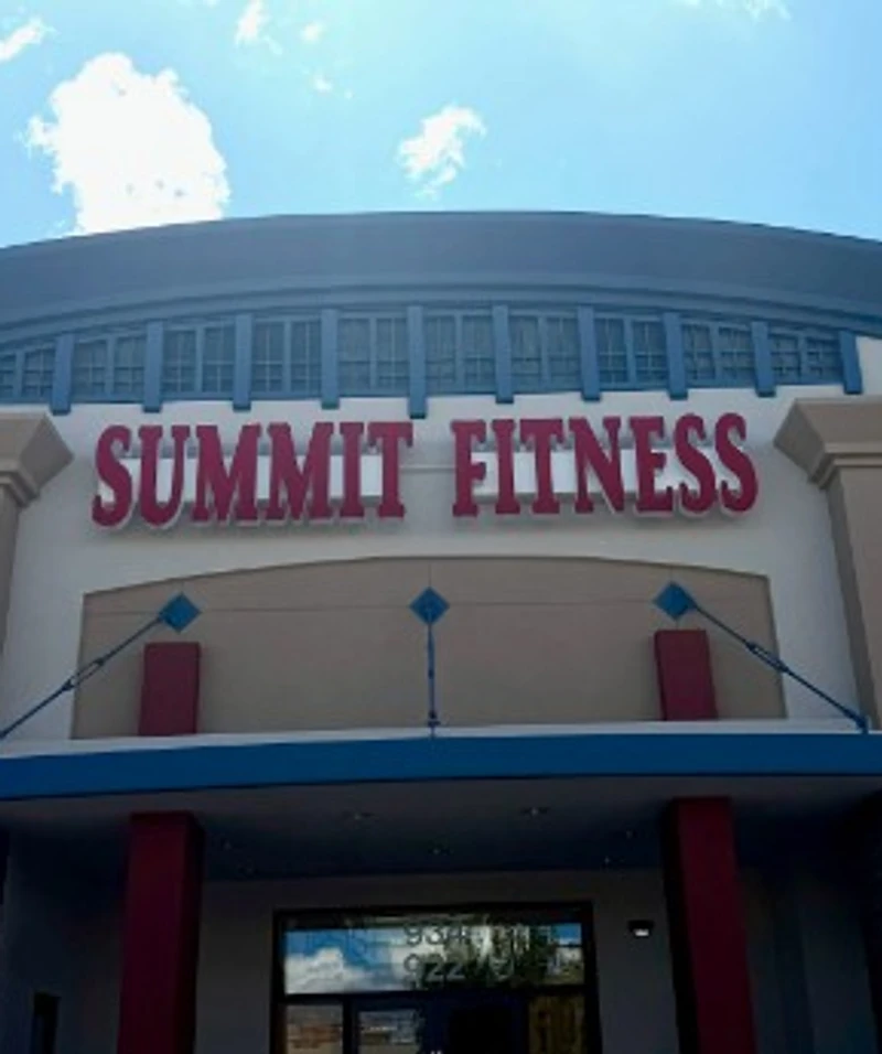 Summit Fitness storefront in Sierra Vista