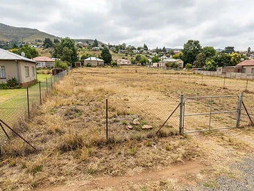 Vacant land to rent in Vincent Heights