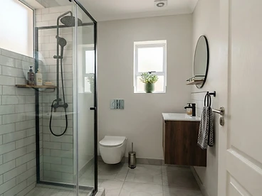 3 bedroom Studio for sale in Rondebosch
