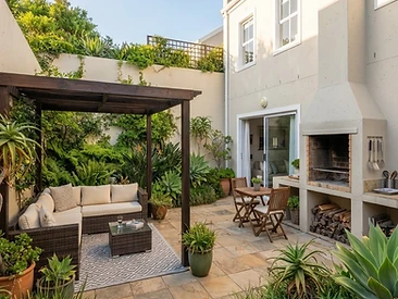 3 bedroom Townhouse to rent in Cloetesville
