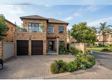 3 bedroom Townhouse for sale in Waverley