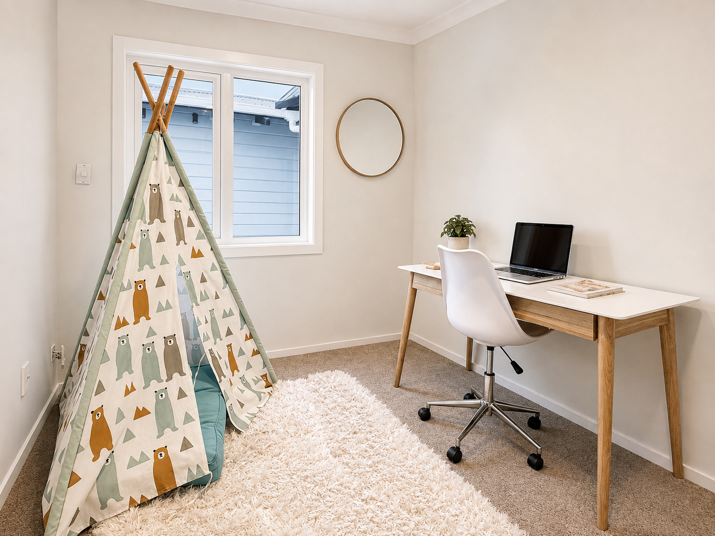 Bedroom 4 / Office